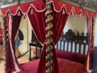 da Vinci's actual bed