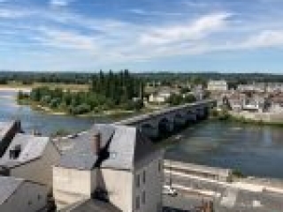 A good view of the Loire river with island - the bridge extends to connect the island to the other bank of the river