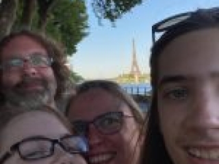 Eiffel Tower group selfie